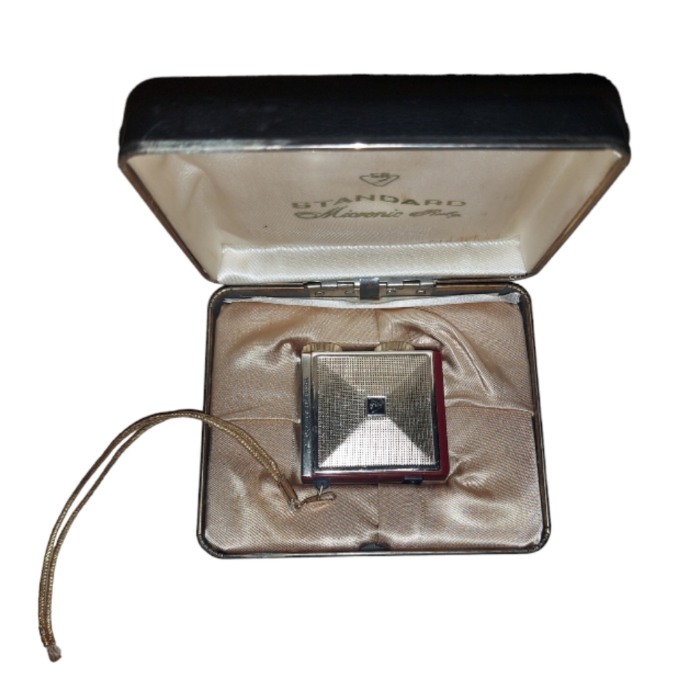 Standard 1963 Micronic Ruby Miniature Transistor Radio